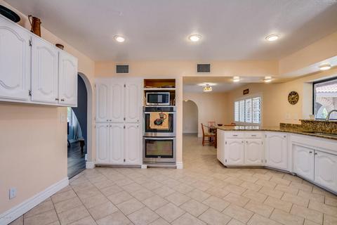 2225 E Vaughn Ave, Gilbert, AZ 85234 photo 19