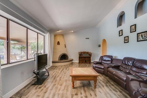 2225 E Vaughn Ave, Gilbert, AZ 85234 photo 23