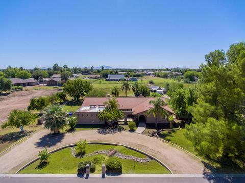 2225 E Vaughn Ave, Gilbert, AZ 85234 photo 2