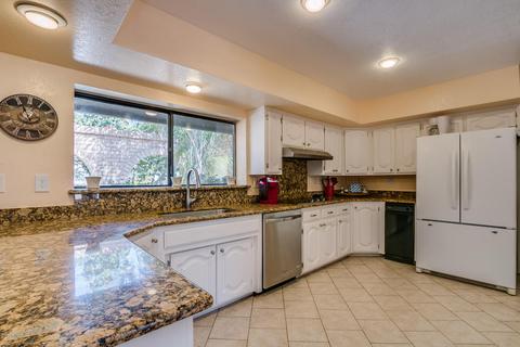 2225 E Vaughn Ave, Gilbert, AZ 85234 photo 17