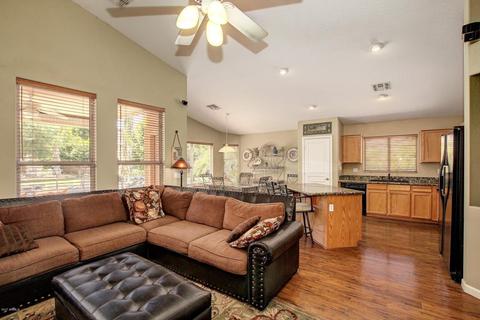 1266 S Riata St, Gilbert, AZ 85296 photo 7