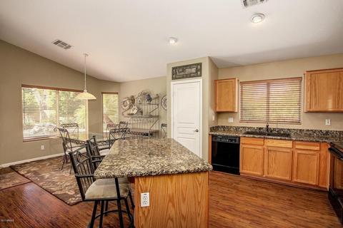 1266 S Riata St, Gilbert, AZ 85296 photo 8