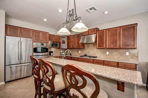 2524 Eleana Ln, Gilbert, AZ 85298 photo 11