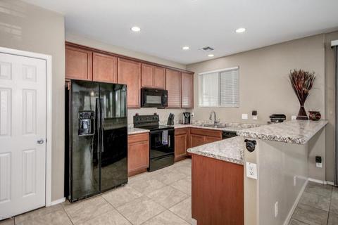 3626 E Larson Ln, Gilbert, AZ 85295 photo 9
