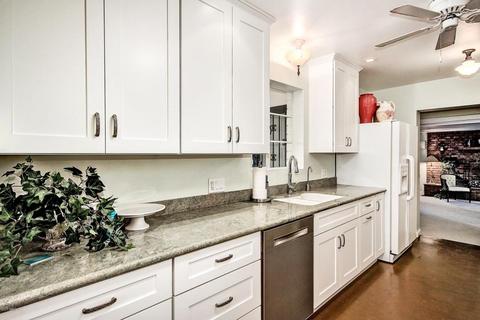 1042 E Tuckey Ln, Phoenix, AZ 85014 photo 6