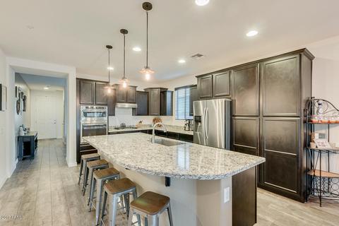 3711 E Lodgepole Dr, Gilbert, AZ 85298 photo 1