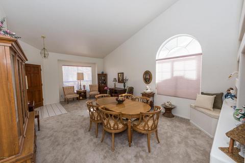 3301 E Rosemonte Dr, Phoenix, AZ 85050 photo 9