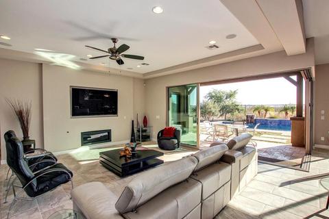 3153 E Half Hitch Pl, Phoenix, AZ 85050 photo 11