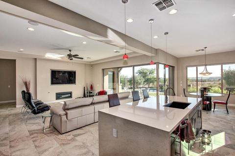 3153 E Half Hitch Pl, Phoenix, AZ 85050 photo 7