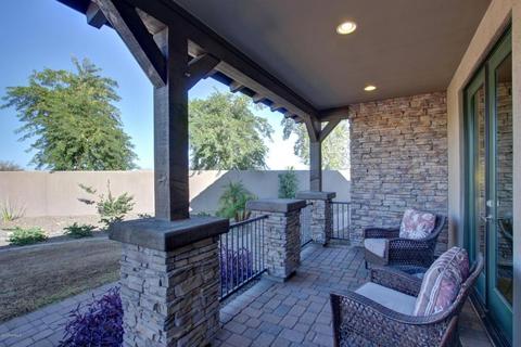 3153 E Half Hitch Pl, Phoenix, AZ 85050 photo 2
