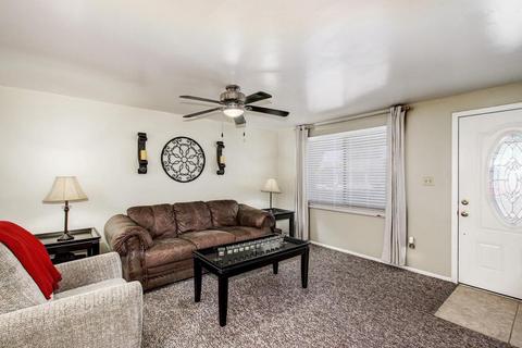 3813 E Gelding Dr, Phoenix, AZ 85032 photo 8