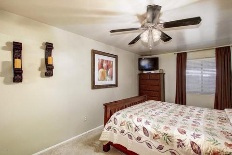 3813 E Gelding Dr, Phoenix, AZ 85032 photo 22