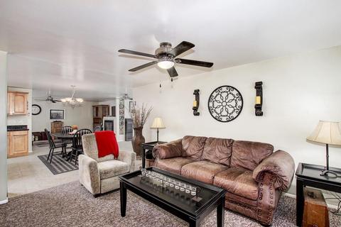 3813 E Gelding Dr, Phoenix, AZ 85032 photo 6