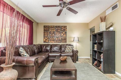 721 E Montebello Ave #215, Phoenix, AZ 85014 photo 2