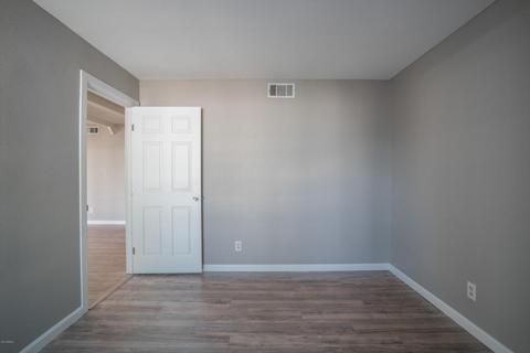 642 E Piping Rock Rd, Phoenix, AZ 85022 photo 17