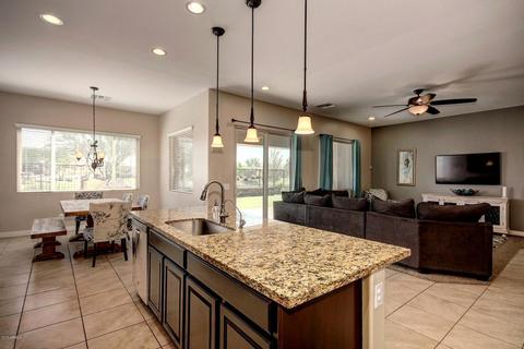 2549 E Tomahawk Ct, Gilbert, AZ 85298 photo 14