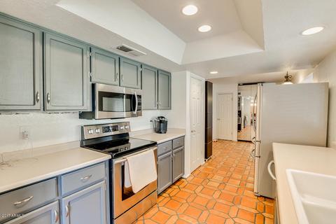 302 E Angela Dr, Phoenix, AZ 85022 photo 9