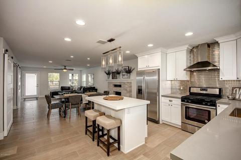 1013 E Weldon Ave, Phoenix, AZ 85014 photo 2