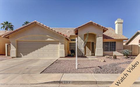 102 N Cobblestone St, Gilbert, AZ 85234