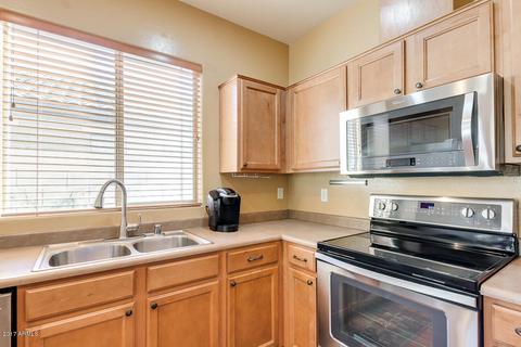 4464 E Warbler Ct, Gilbert, AZ 85297 photo 6