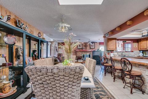 2858 E Voltaire Ave, Phoenix, AZ 85032 photo 11