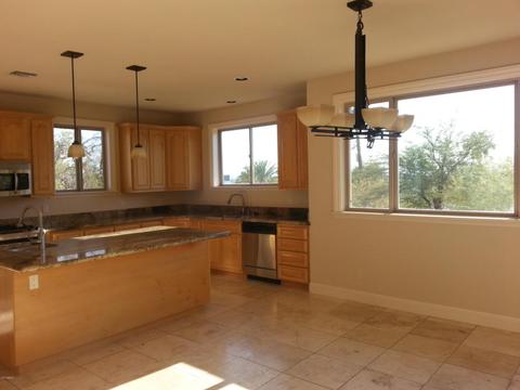 205 E Foothill Dr, Phoenix, AZ 85020 photo 4