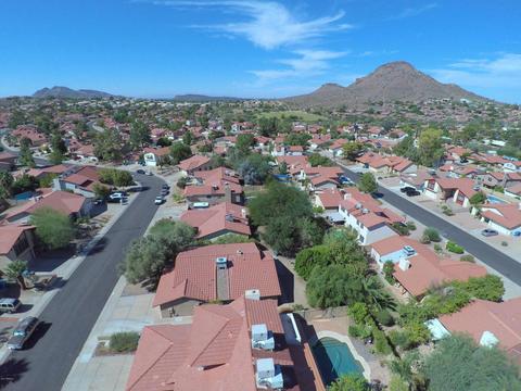 2126 E Winchcomb Dr, Phoenix, AZ 85022 photo 3
