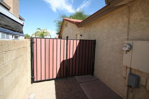 2126 E Winchcomb Dr, Phoenix, AZ 85022 photo 5