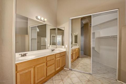 673 S Peppertree Dr, Gilbert, AZ 85296 photo 24
