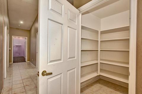 673 S Peppertree Dr, Gilbert, AZ 85296 photo 13