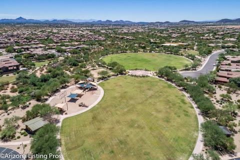 3925 E Patrick Ln, Phoenix, AZ 85050 photo 8