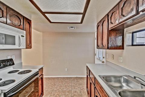 3301 Earll Dr #101, Phoenix, AZ 85018 photo 9