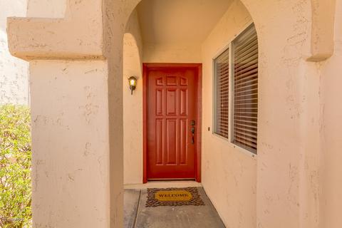 3235 E Kerry Ln, Phoenix, AZ 85050 photo 2