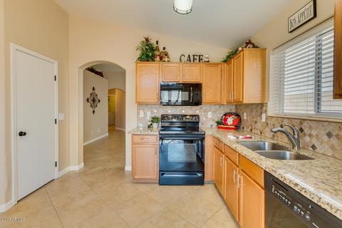 3235 E Kerry Ln, Phoenix, AZ 85050 photo 11
