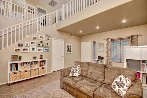 3984 E Los Altos Dr, Gilbert, AZ 85297 photo 2