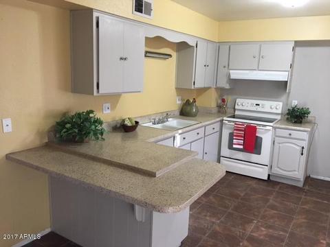 3208 N 64th Dr, Phoenix, AZ 85033 photo 6