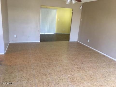 3208 N 64th Dr, Phoenix, AZ 85033 photo 3