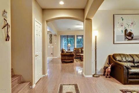 1649 E Iris Dr, Chandler, AZ 85286 photo 3