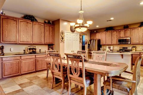 1649 E Iris Dr, Chandler, AZ 85286 photo 11