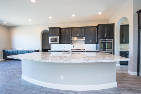 2908 E Branham Ln, Phoenix, AZ 85042 photo 2