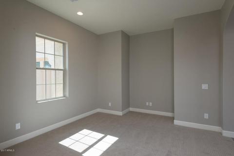 2908 E Branham Ln, Phoenix, AZ 85042 photo 13