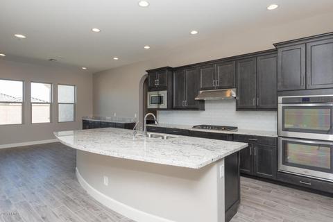 2908 E Branham Ln, Phoenix, AZ 85042 photo 9