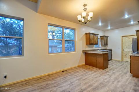 2053 Wilderness Dr, Overgaard, AZ 85933 photo 4