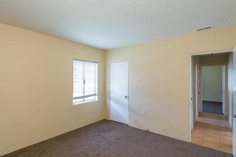 31 E Woodward Dr, Phoenix, AZ 85004 photo 14