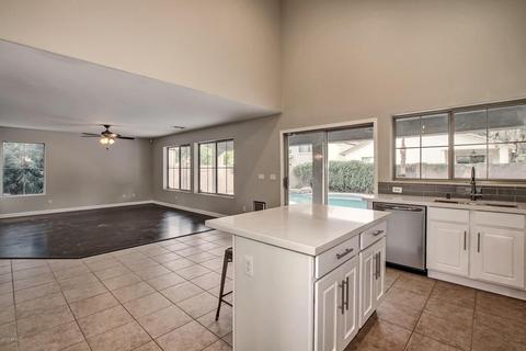 3433 E Bruce Ave, Gilbert, AZ 85234 photo 2