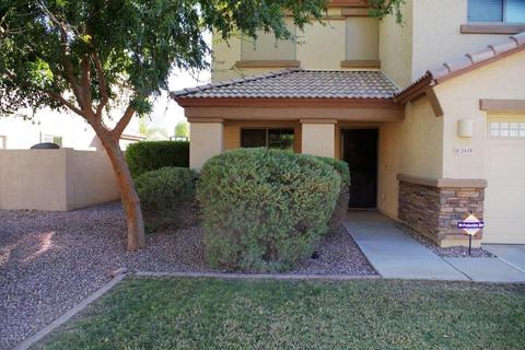3449 E Crescent Way, Gilbert, AZ 85298 photo 2