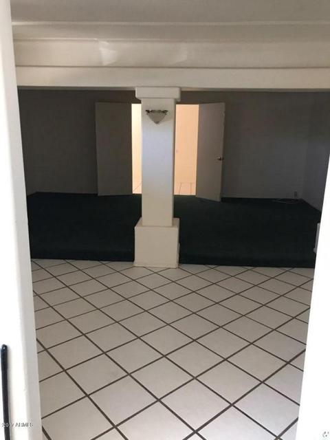 3215 N 53rd Dr, Phoenix, AZ 85031 photo 8