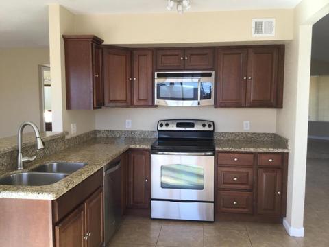 4565 E Mcneil St, Phoenix, AZ 85044 photo 2