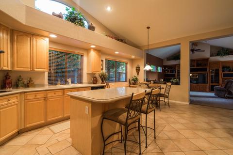 585 E Constitution Dr, Gilbert, AZ 85296 photo 22