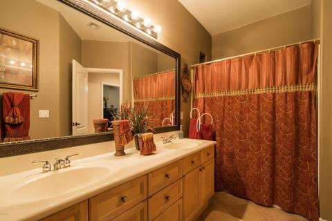 585 E Constitution Dr, Gilbert, AZ 85296 photo 29
